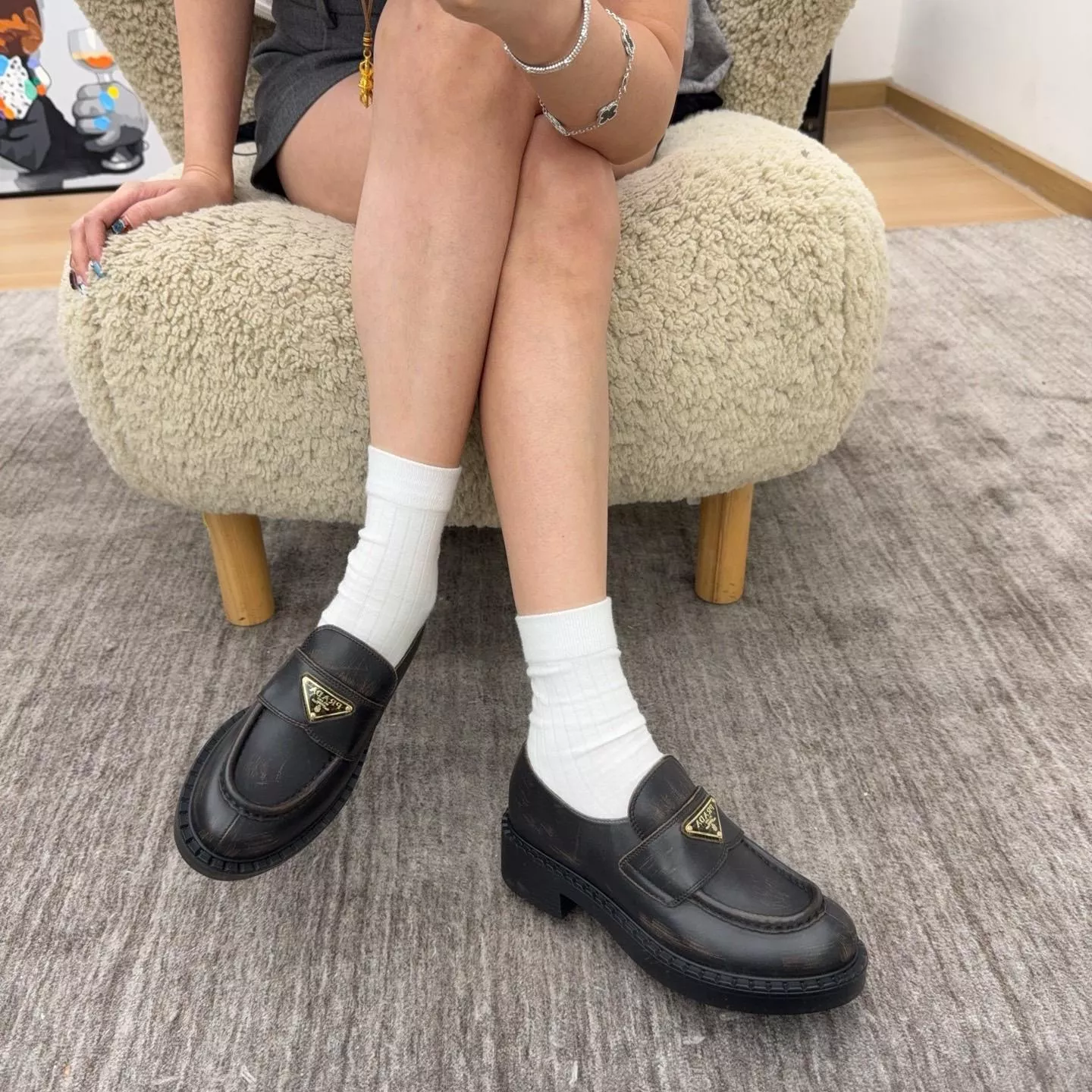 Prada 新款擦色樂福鞋｜做舊擦色牛皮｜女鞋35–41