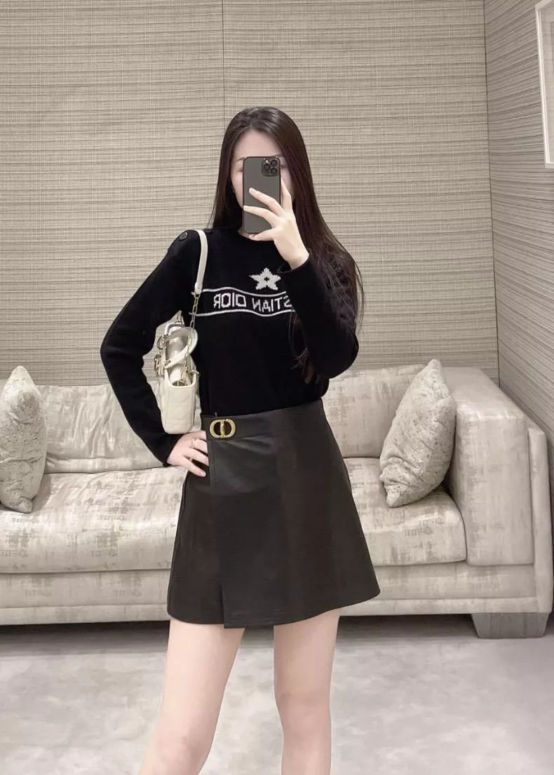 DIOR 幸運星嵌花羊絨針織衫｜經典黑白配色｜細針織保暖款｜36／38／40