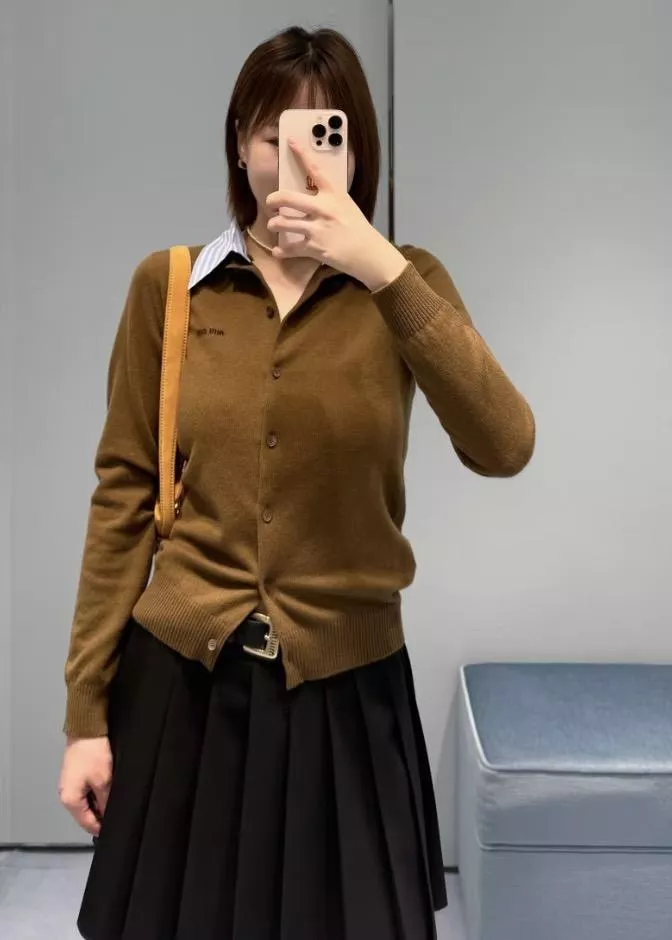 Miumiu 條紋襯衫領羊絨針織開衫｜復古學院風｜純羊絨｜秋冬高級感開衫｜38／40／42