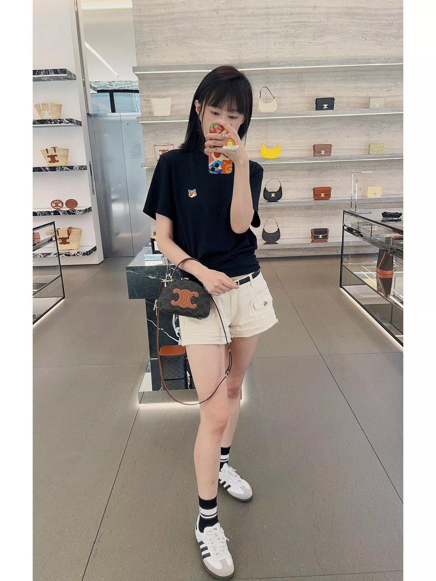 CELINE 半月造型包｜復古老花・輕巧日常 18cm