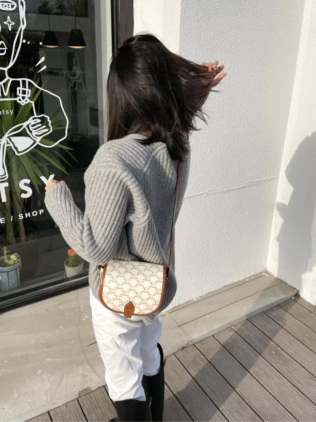 FOLCO TRIOMPHE 馬鞍包 郵差包｜白色標誌印花・經典百搭