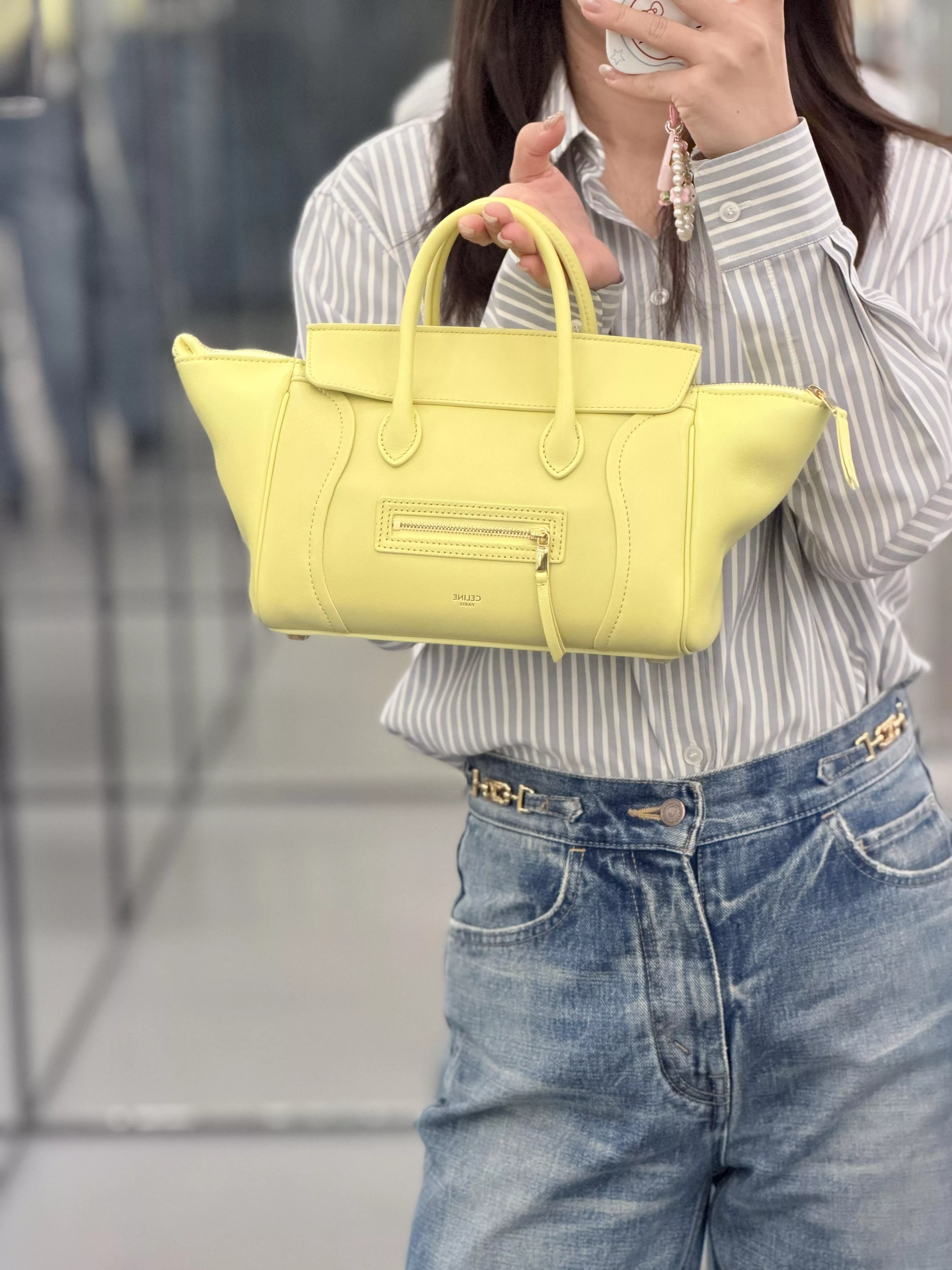 NEW LUGGAGE 小號手袋｜檸檬黃小羊皮・經典笑臉包