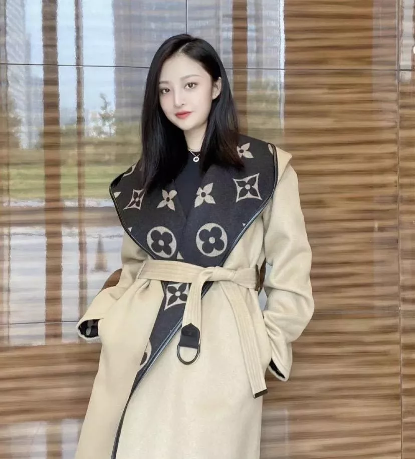 LV 經典大翻領圍裹式羊毛長版大衣｜卡其x黑 腰帶設計（36／38／40）