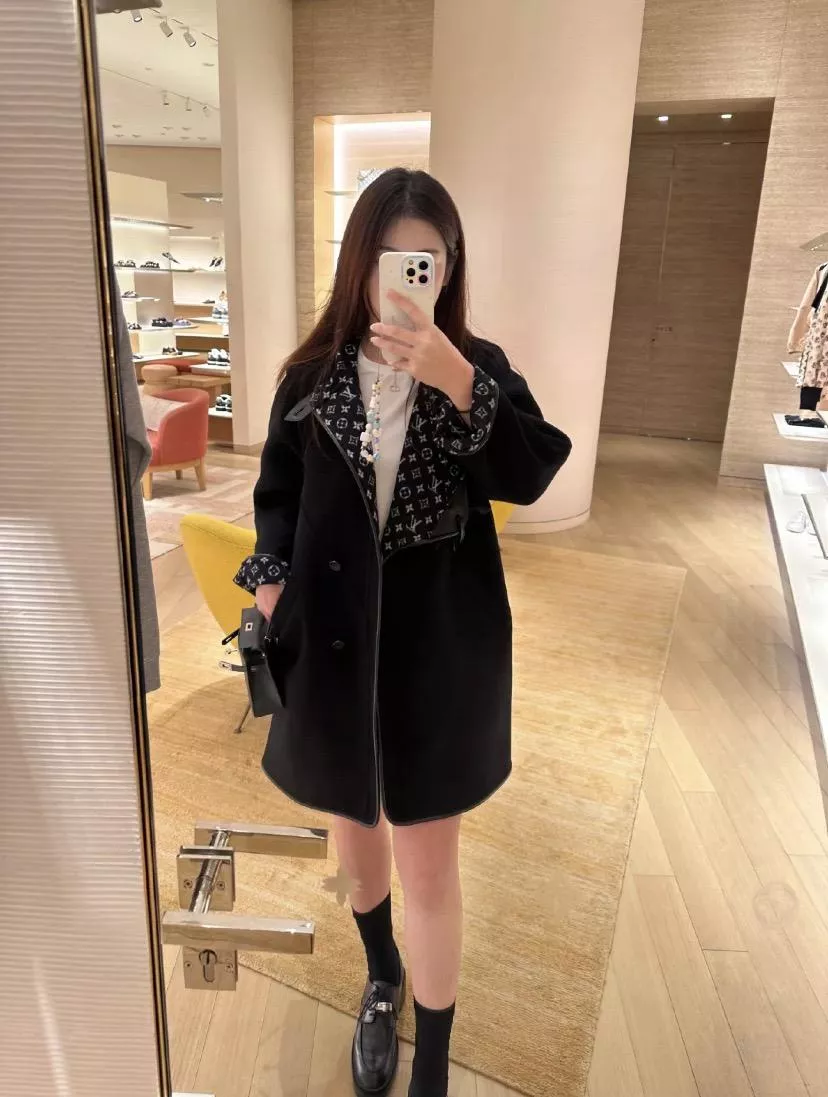 LV 雙面材質圍裹式長大衣｜經典翻領剪裁｜老錢風羊毛外套
