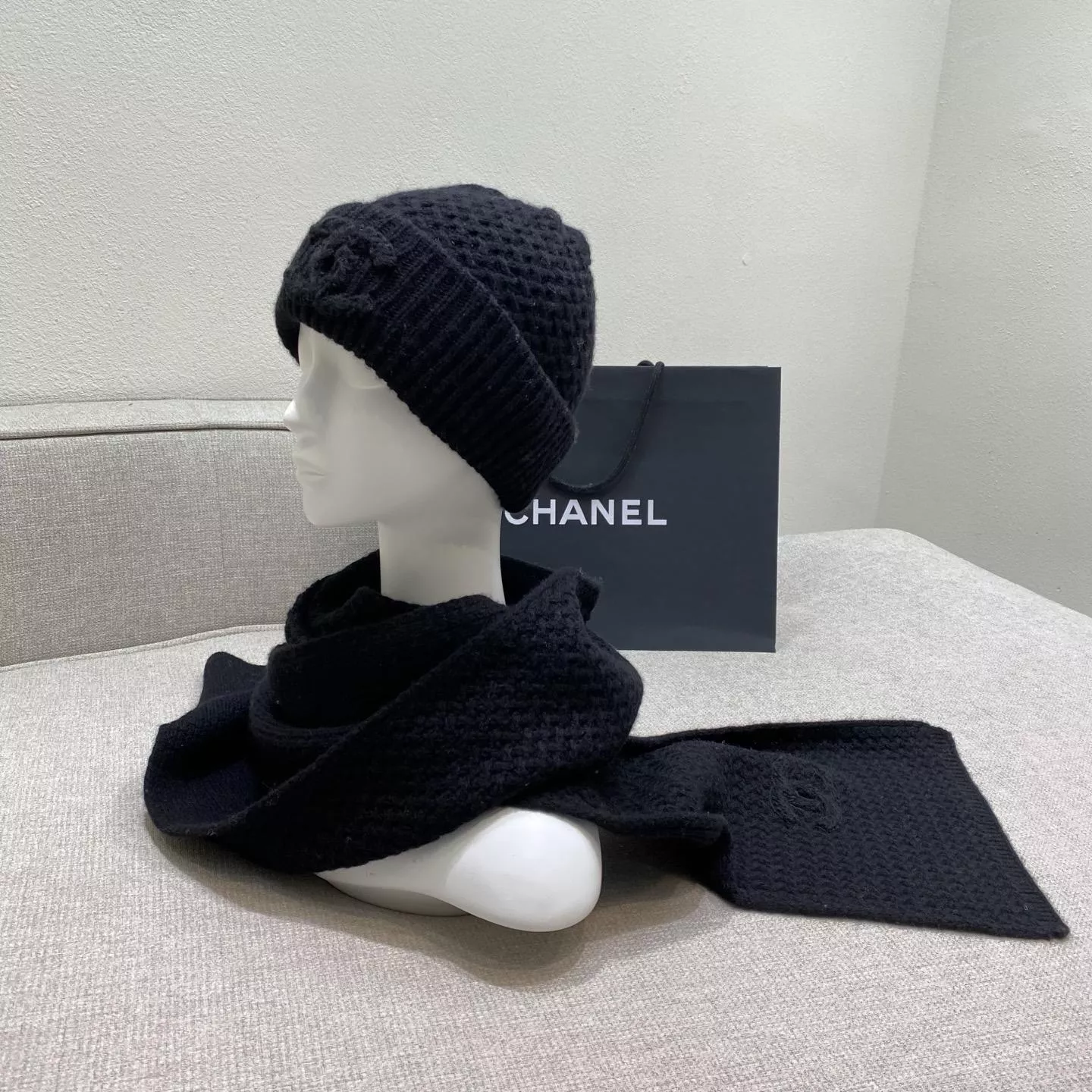 25K 菱格針織羊絨圍巾毛帽套裝｜黑色｜顆粒絨感｜180×30cm