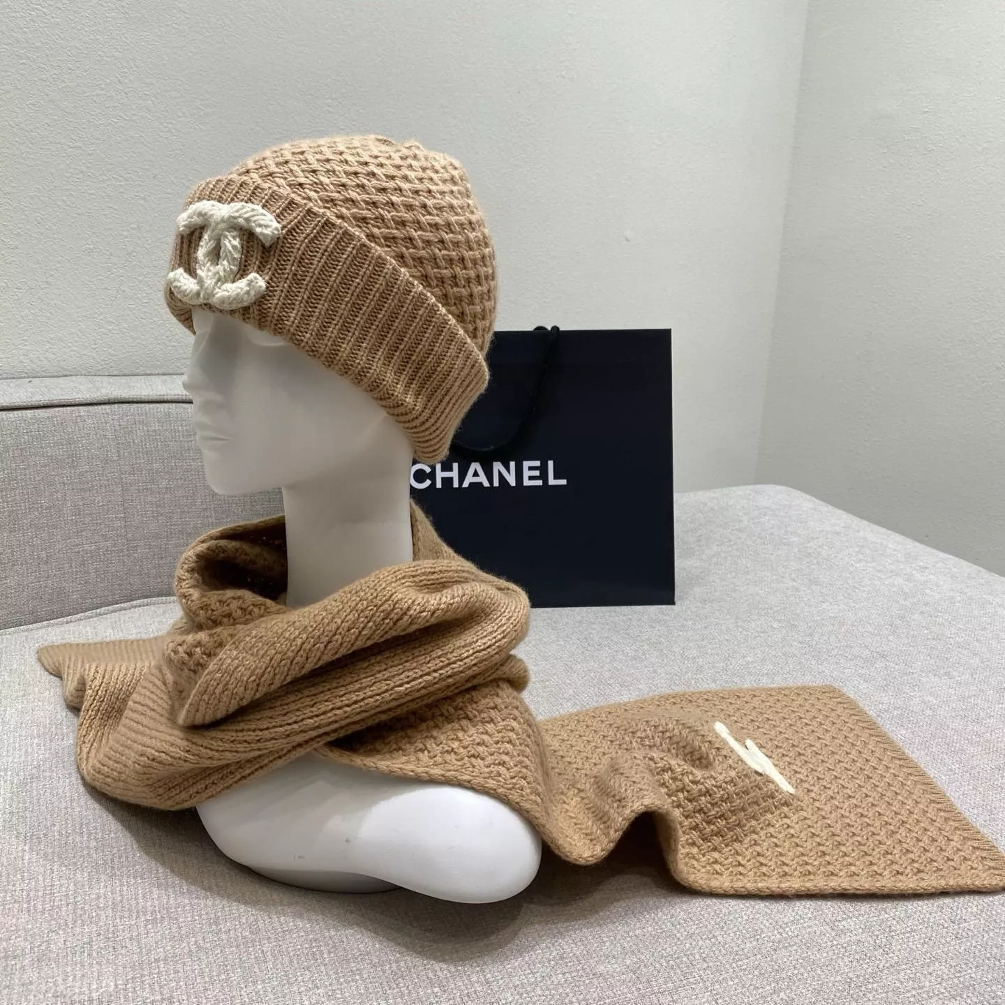 25K 菱格針織羊絨圍巾毛帽套裝｜奶茶色｜顆粒絨感｜180×30cm