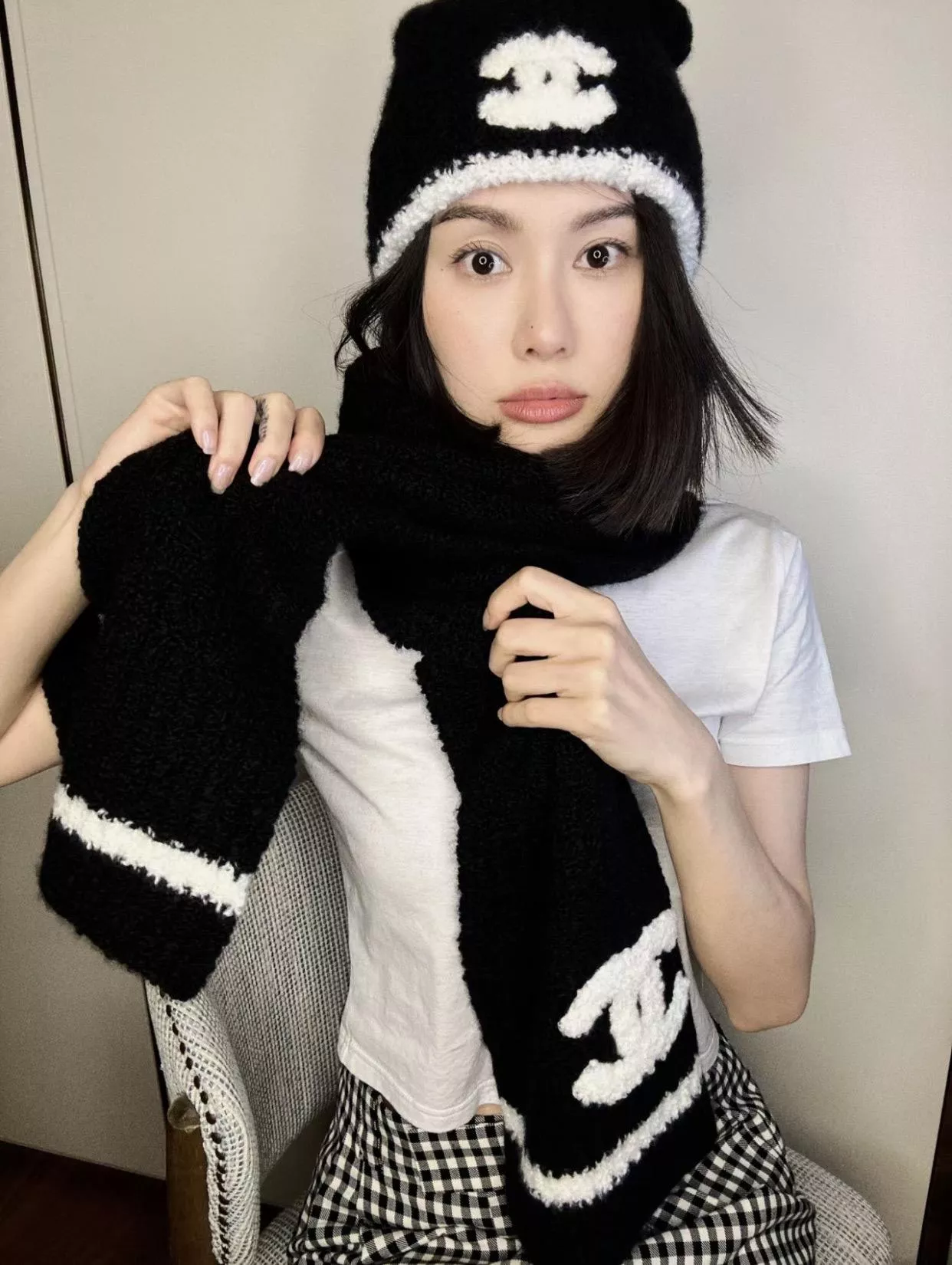 泰迪熊絨感 羊絨圍巾毛帽套組｜經典黑白配色｜190×30cm