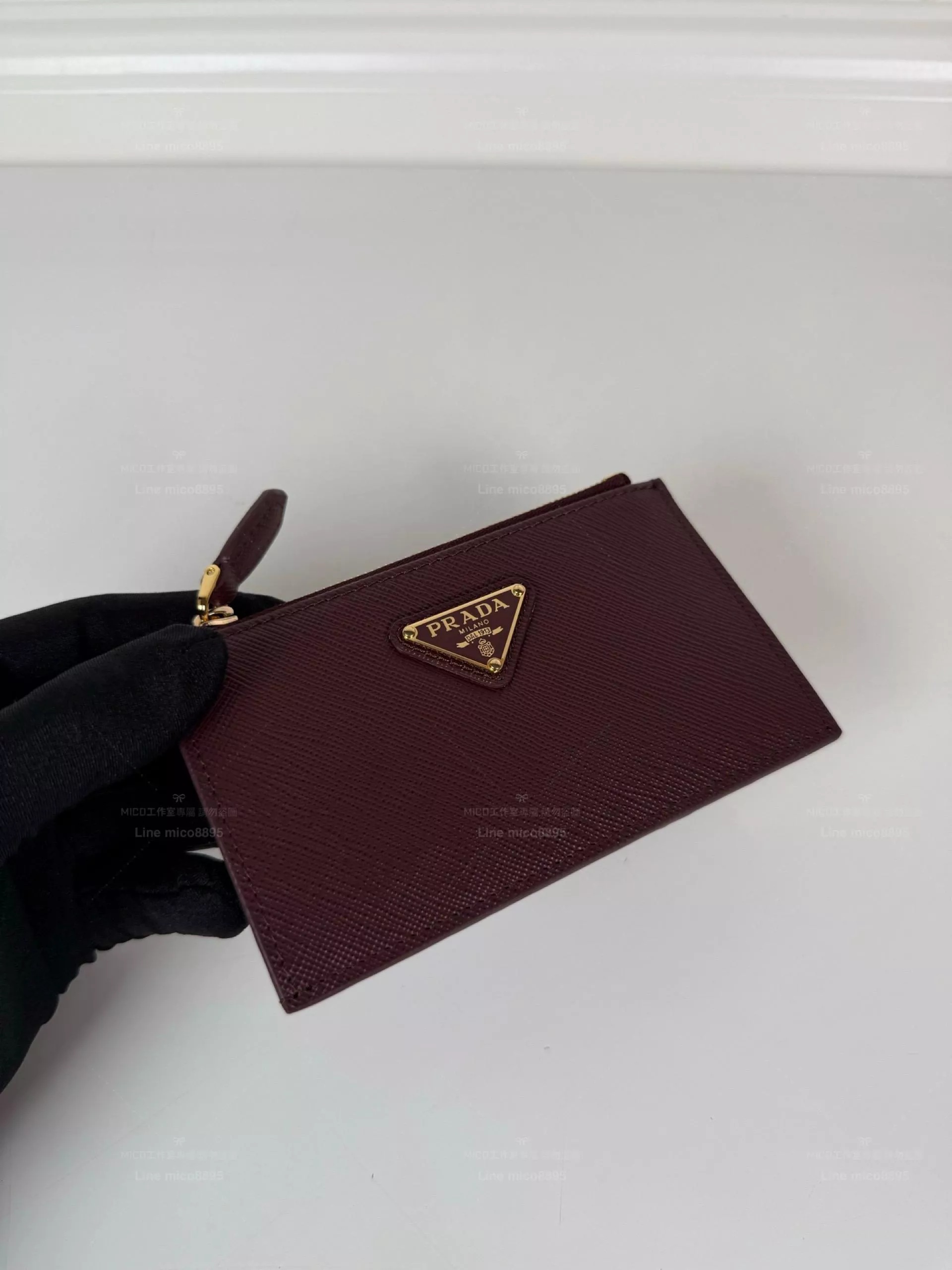 波爾多紅十字紋 皮拉鍊卡包（1MC086）