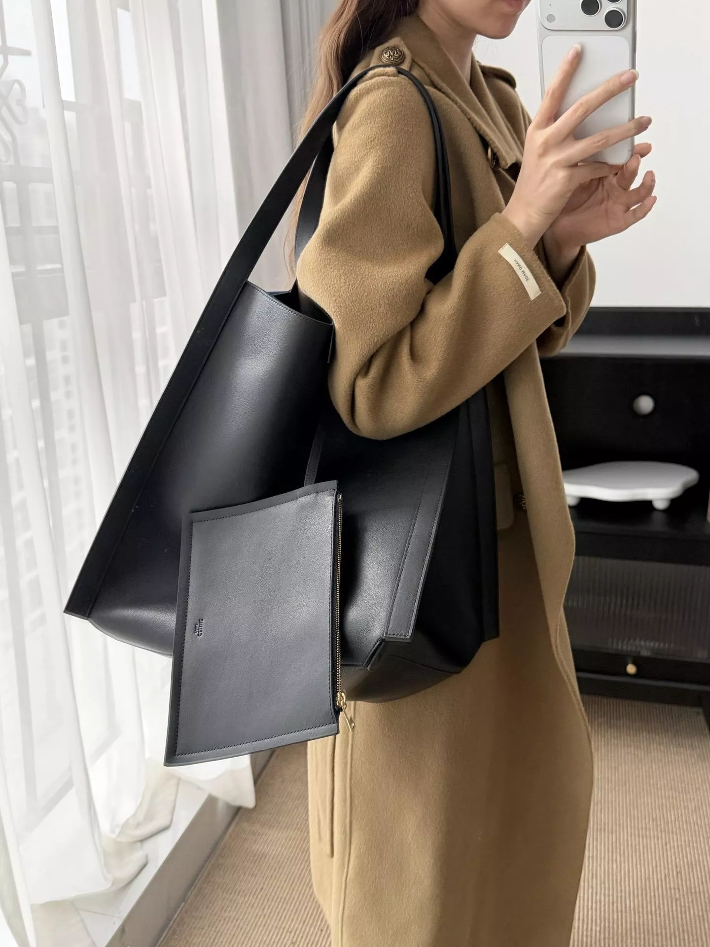 CELINE 極簡款 CUBE 中號方形托特包｜黑色｜全皮款 36cm