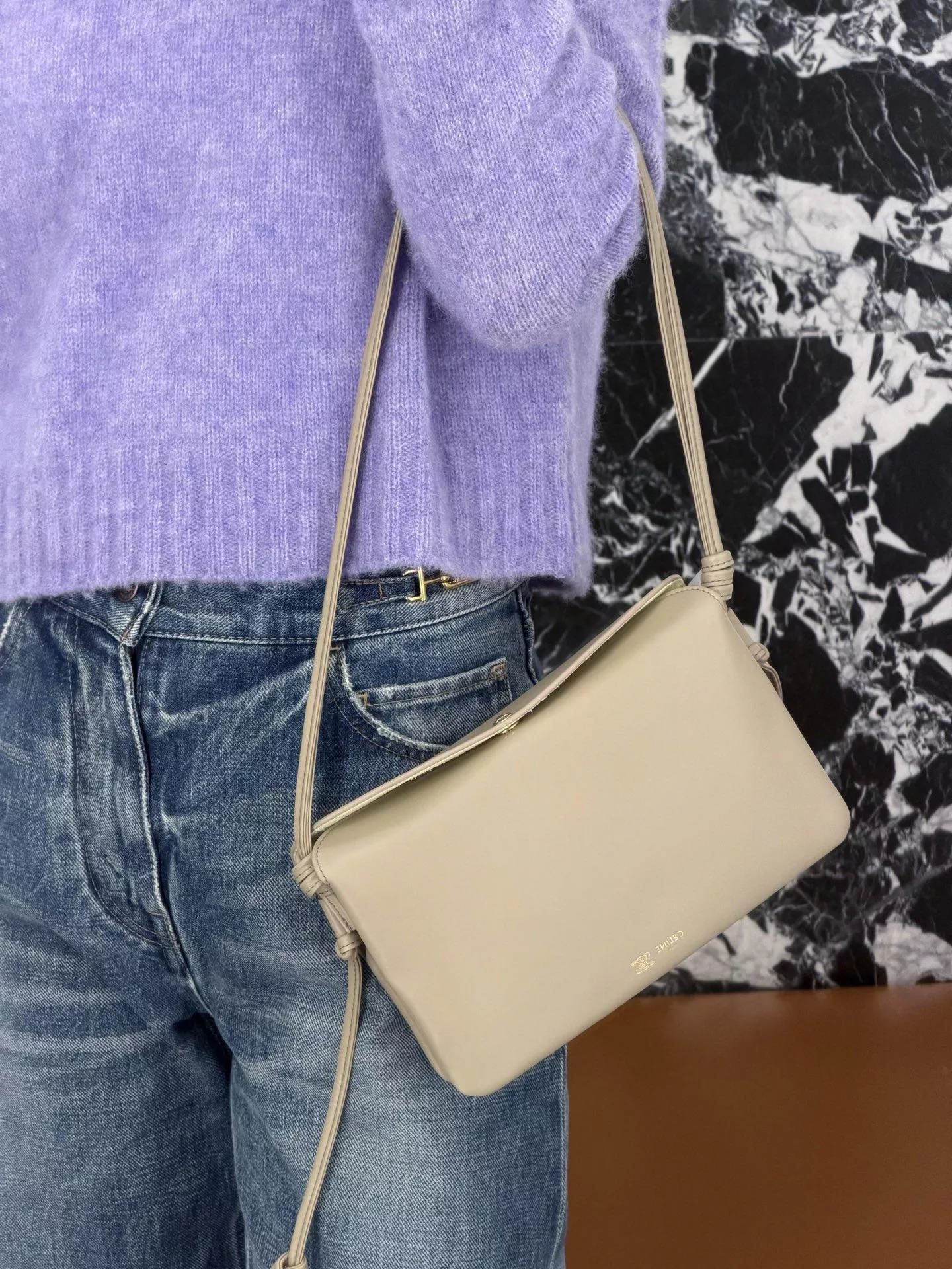 CELINE TRIO FLAP 杏色 羊皮迷你手袋｜斜挎包 信封包 22cm