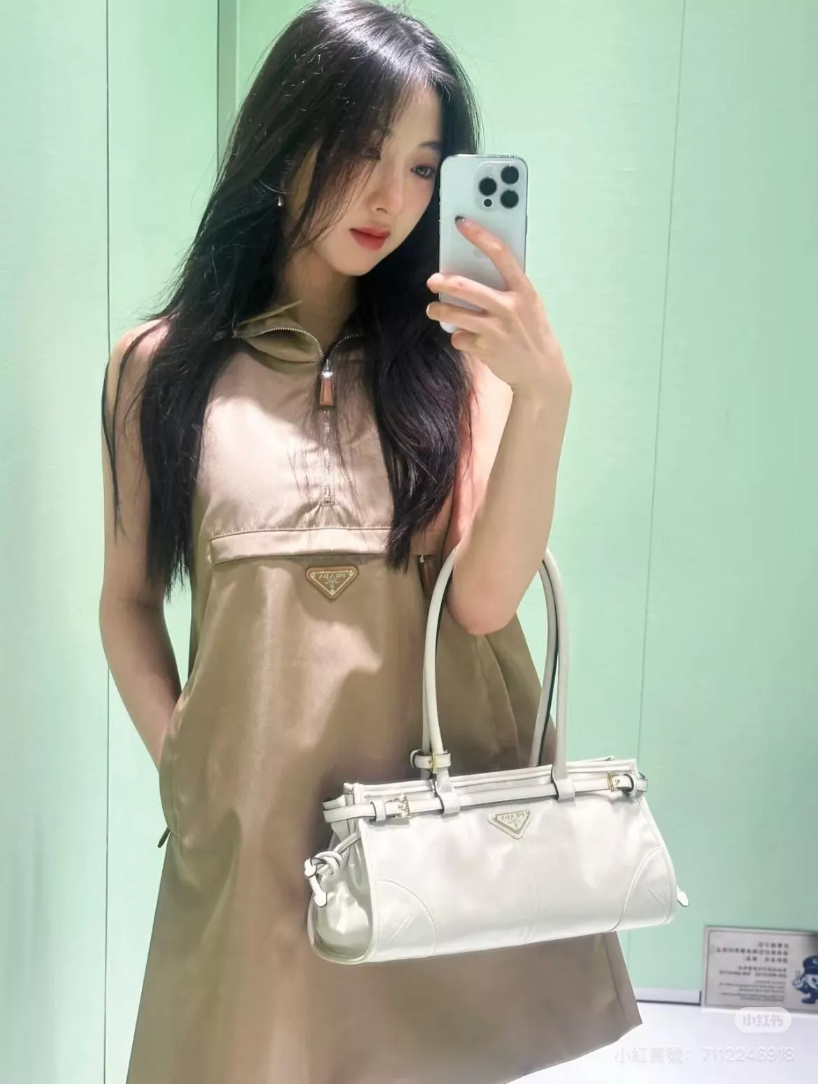 Prada Bonnie 中號皮革手袋 白色 Soft Lux 油蠟皮包｜長肩帶版本 32cm