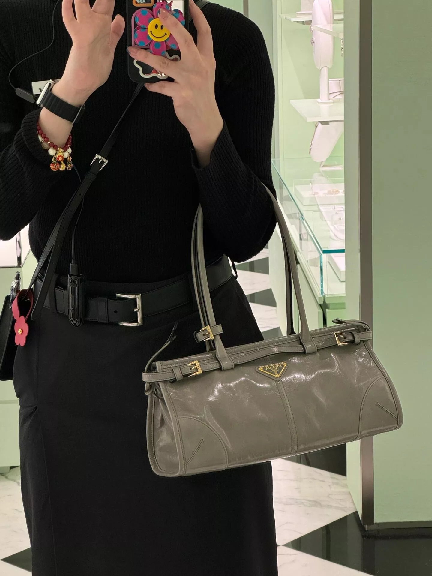 Prada Bonnie 中號皮革手袋 灰色 Soft Lux 油蠟皮包｜長肩帶版本 32cm