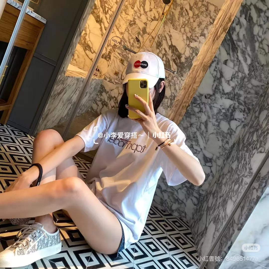 BALENCIAGA 萬事達系列字母刺繡棒球帽｜斜紋磨毛面料｜運動風可調節帽款