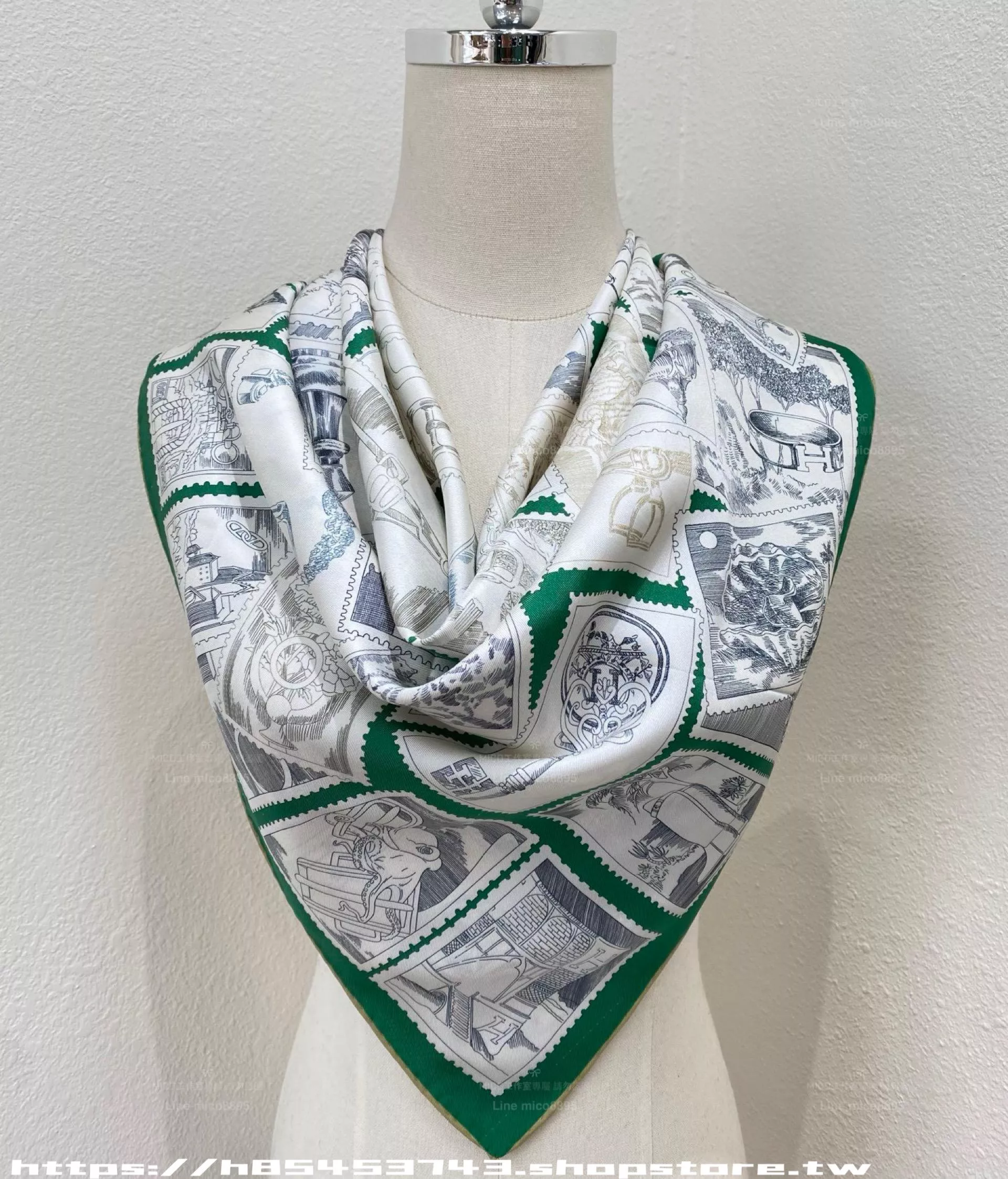 福寶集郵者90真絲方巾｜郵票拼貼印花絲巾｜90×90cm