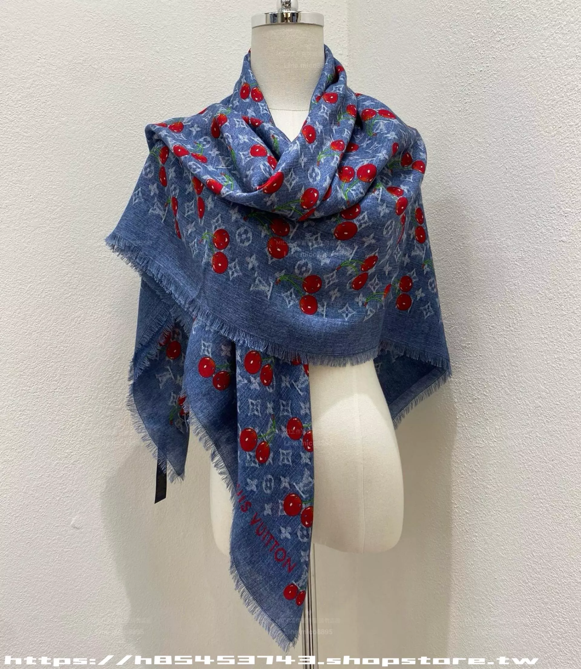 Denim Cerise 櫻桃披肩｜羊毛印花方巾｜136×136cm