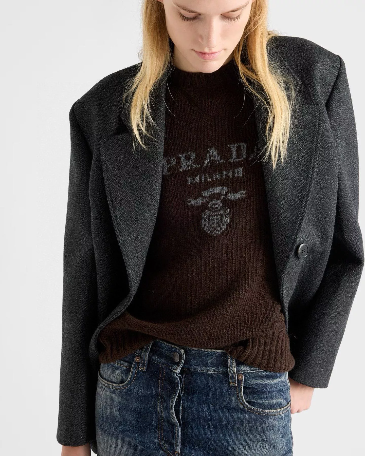 PRADA 經典嵌花徽標羊毛羊絨針織毛衣｜圓領長袖針織上衣 36 / 38 / 40