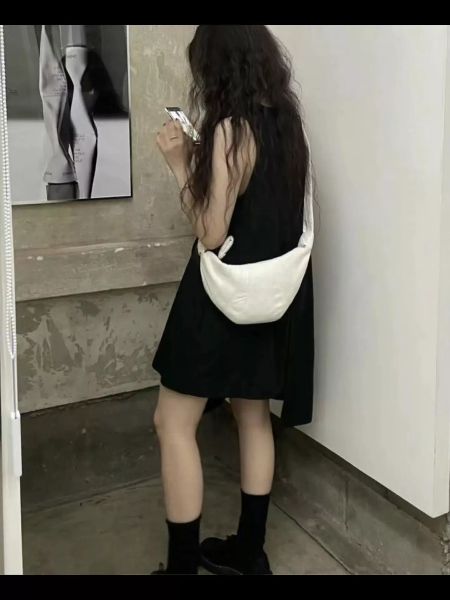 Lemaire 小羊皮款 小號牛角包｜白色・高級日常款 斜挎包