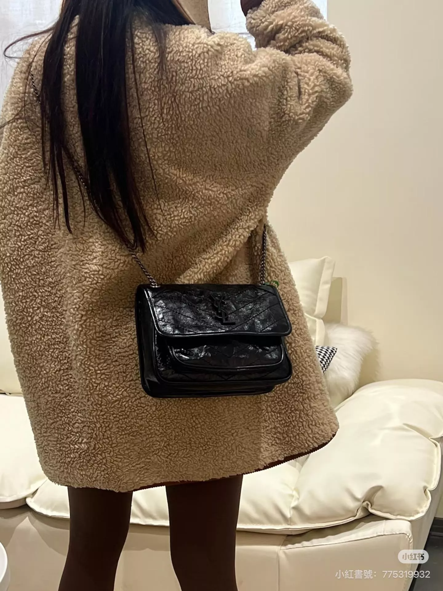 NIKI Baby 21cm 黑色/銀鏈｜油蠟皮革肩背包/斜背包