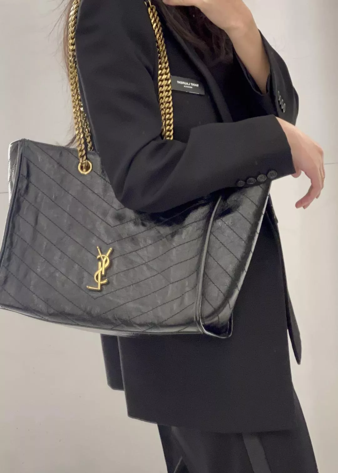 Saint Laurent 黑金色 Niki Shopping Bag 大號｜33cm 日常通勤包