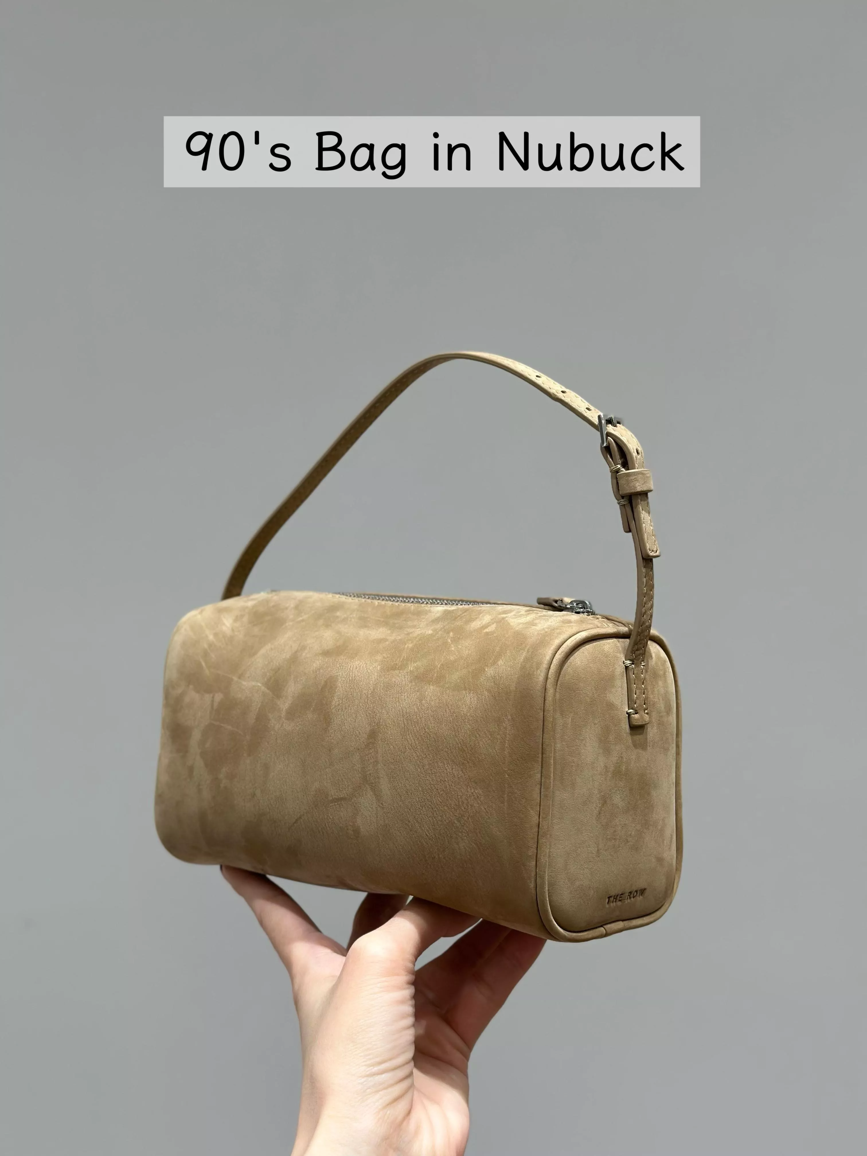 THE ROW 90s Bag 筆袋包 筆筒包｜牛巴革沙色 迷你手提包 19cm