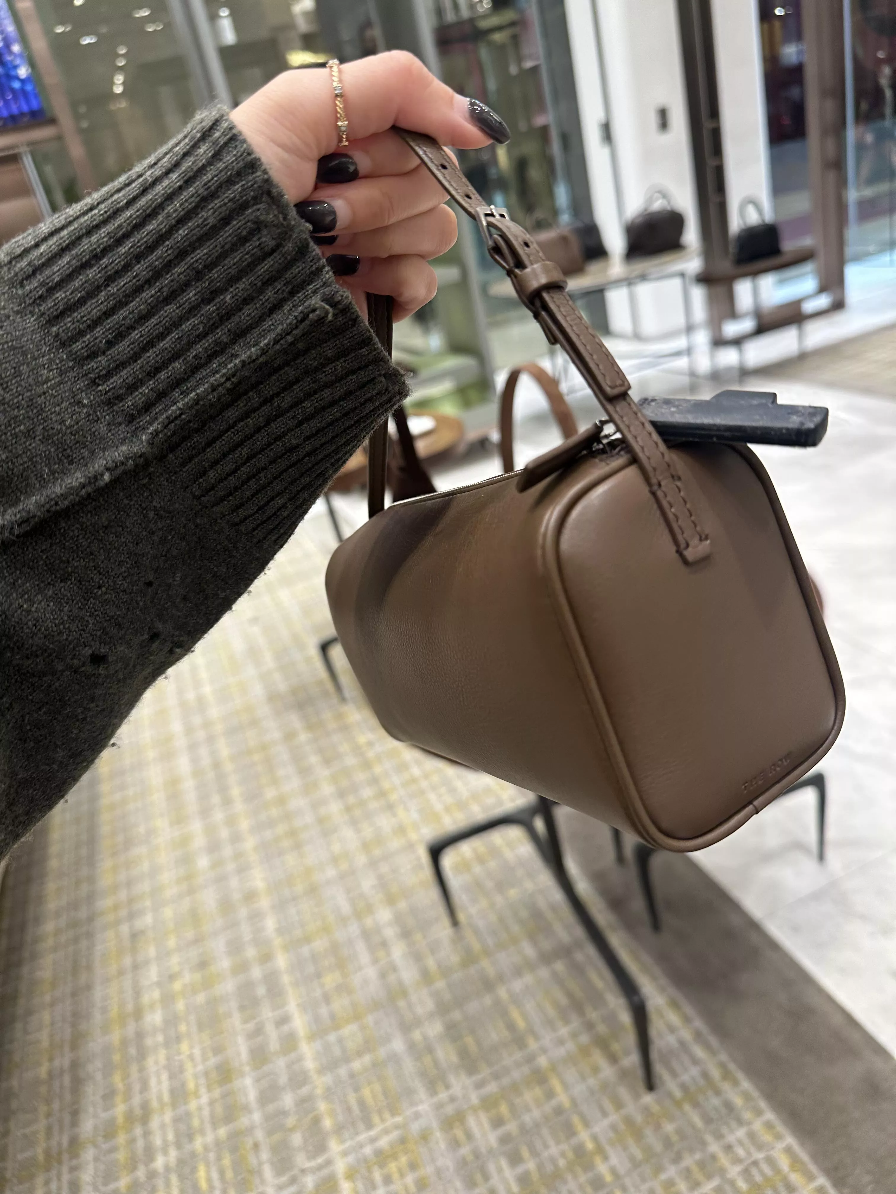 胎牛皮｜茶棕色 90s Bag 筆袋包 筆筒包｜迷你手提包 19cm