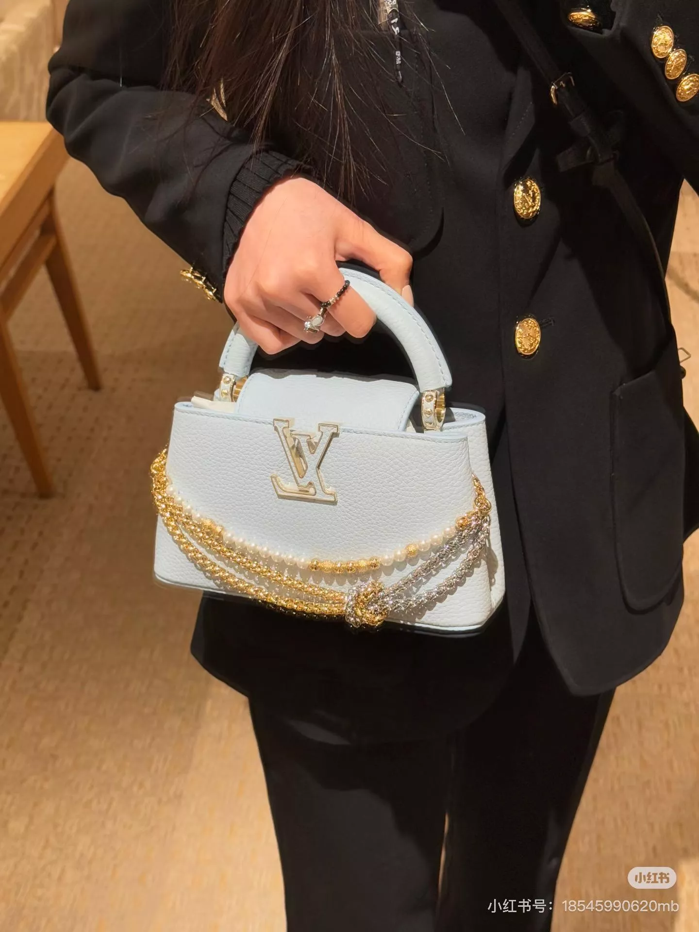 M28199 Capucines East-West Mini ｜22cm 經典小號手袋