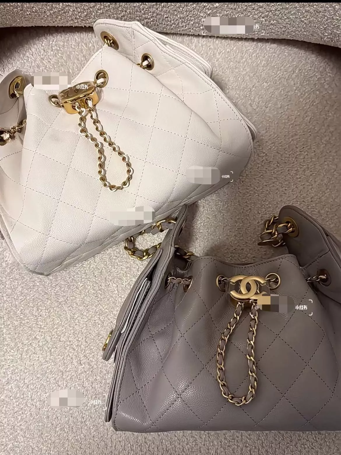 珊瑚灰/金釦 Mini 25Bag｜魚子醬牛皮 水桶包 20cm