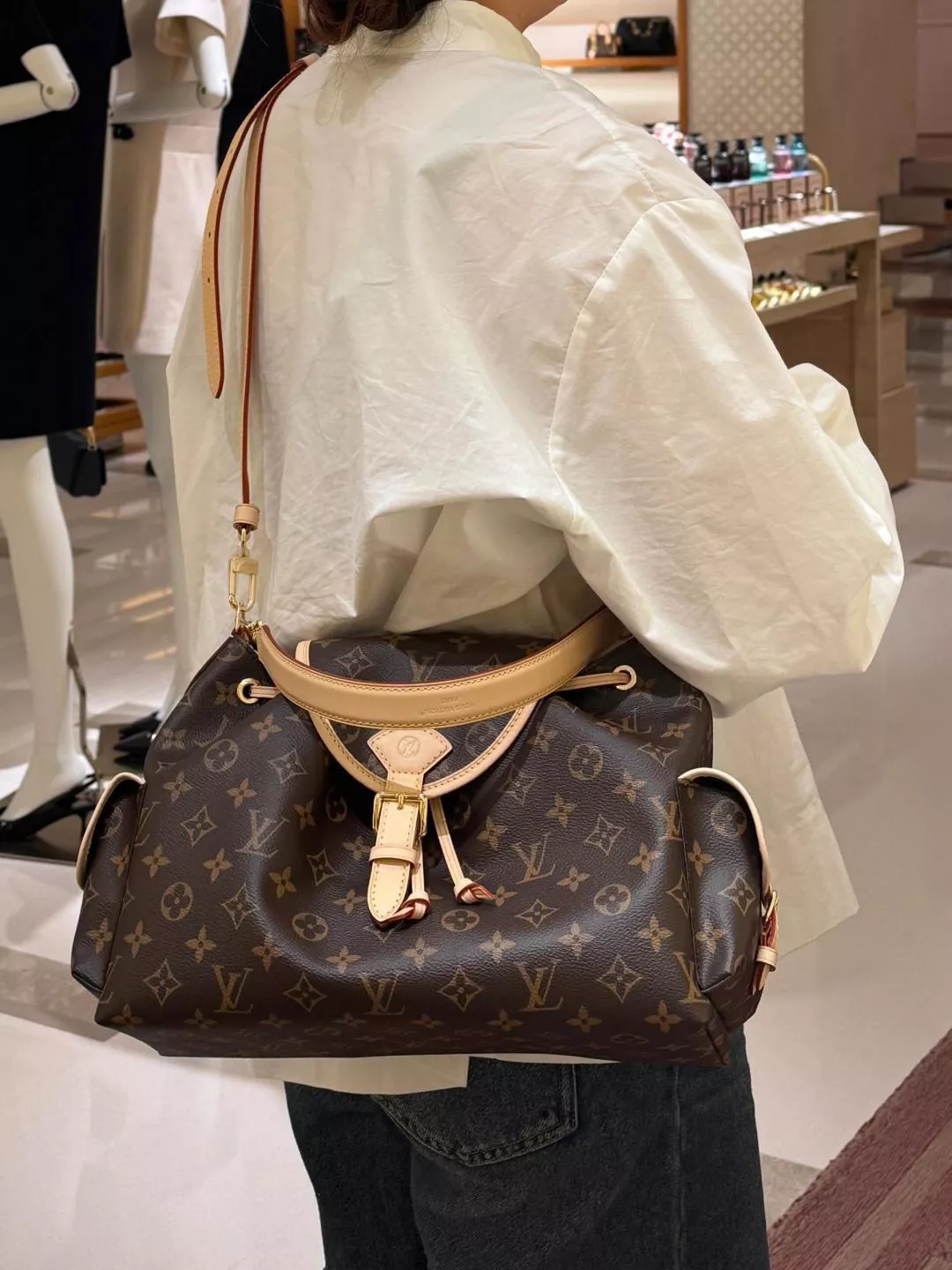 Odyssee 中號 M26040｜Monogram 抽繩手袋 肩背包 36cm