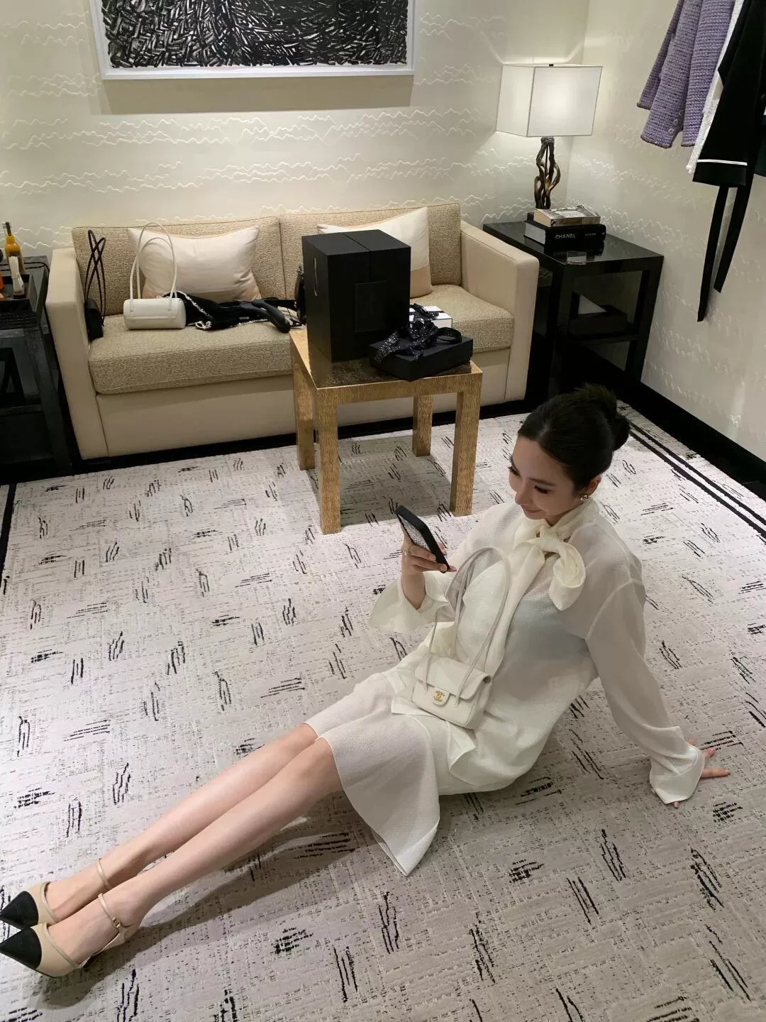 CHANEL 珍珠白真絲提花飄帶襯衫魚尾半裙套裝 真絲緞面襯衫＋魚尾半身裙 36/38/40/42