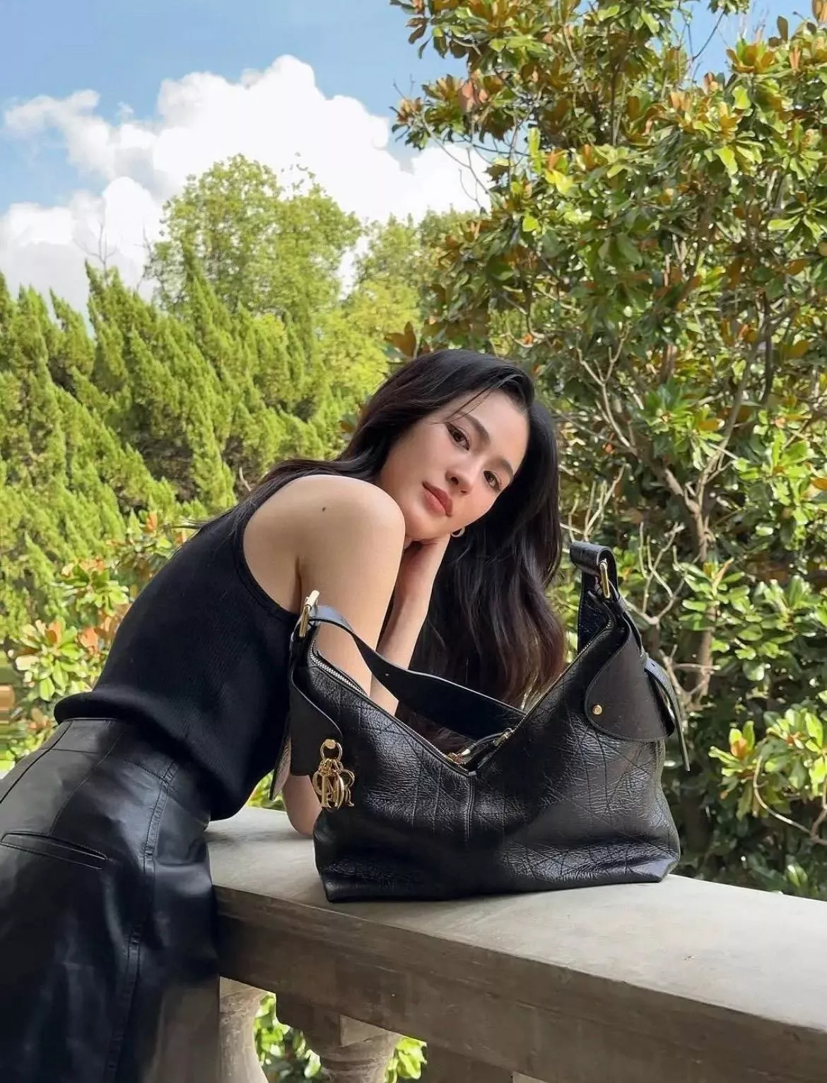 中號｜Voyage Hobo Bag｜黑色褶皺牛皮手袋 28cm