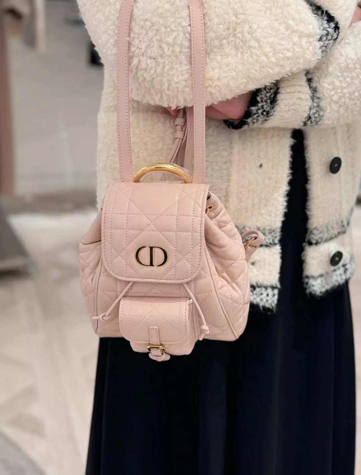 小號 20cm｜CARO Backpack｜小羊皮 胭脂粉藤格紋後背包