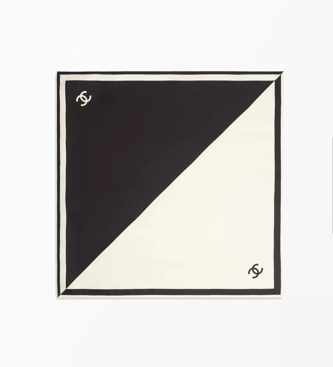 三角對稱黑白真絲方巾｜90×90雙色拼接絲巾・經典幾何方巾