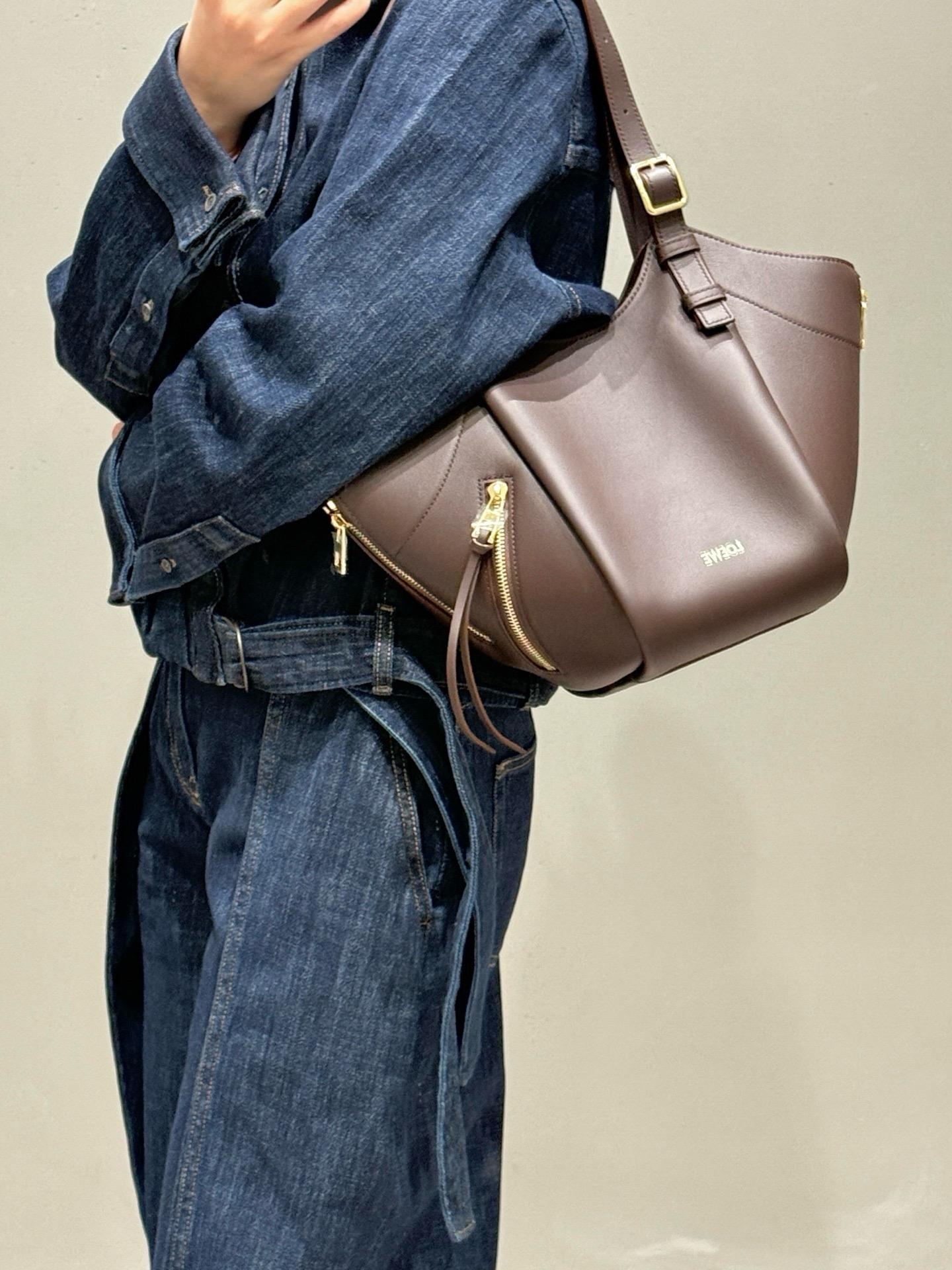 深棕色小牛皮｜Hammock Flip bag in classic calfskin 22cm