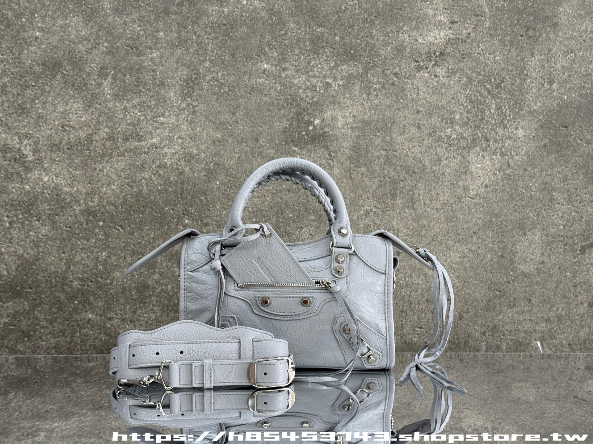 淺灰/銀釦｜Arena 爆裂小羊皮｜Le City bag Mini機車包｜24cm