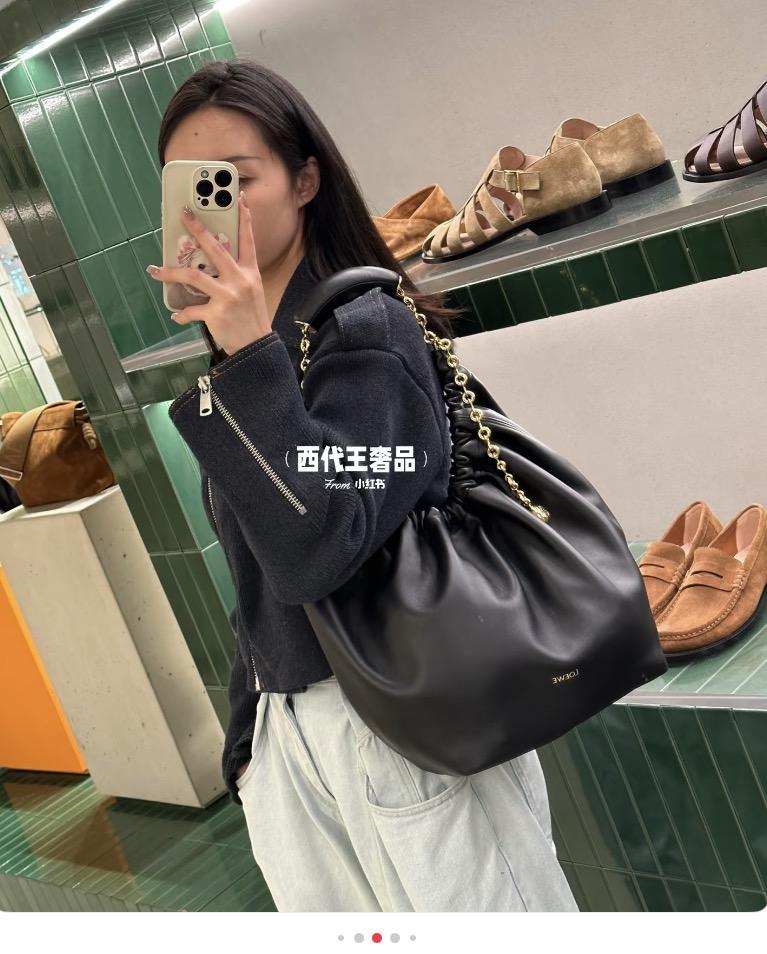 Medium 中號 Squeeze bag 抓皺雲朵包/肩背包 小羊皮/黑色 束口Hobo包