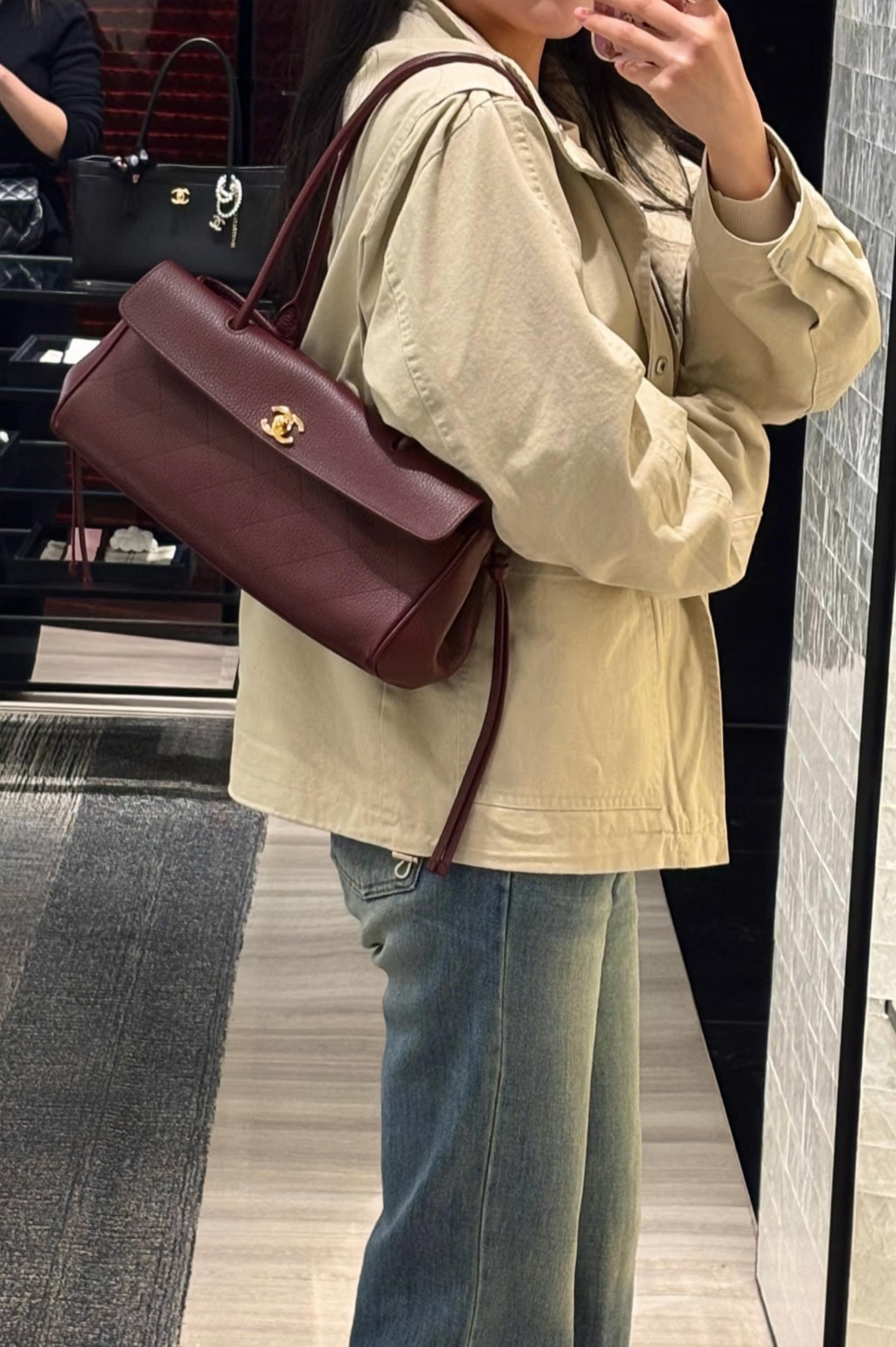 26SS 法棍包 酒紅色｜荔枝牛皮肩背包 Baguette Bag 30cm