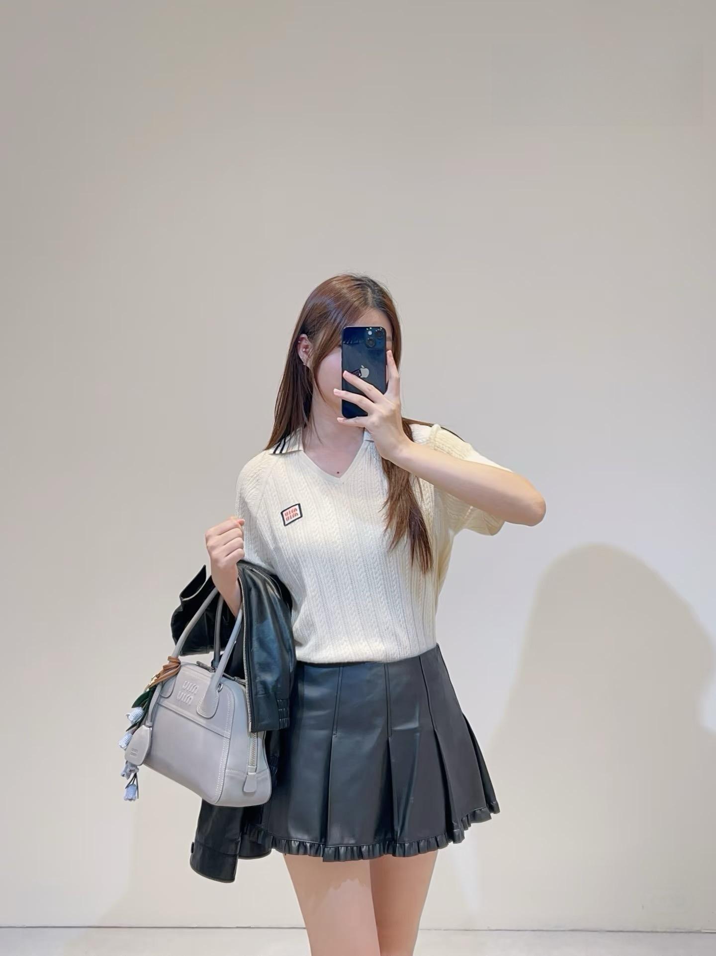 Miu Miu V領針織 Polo 短袖｜S／M／L