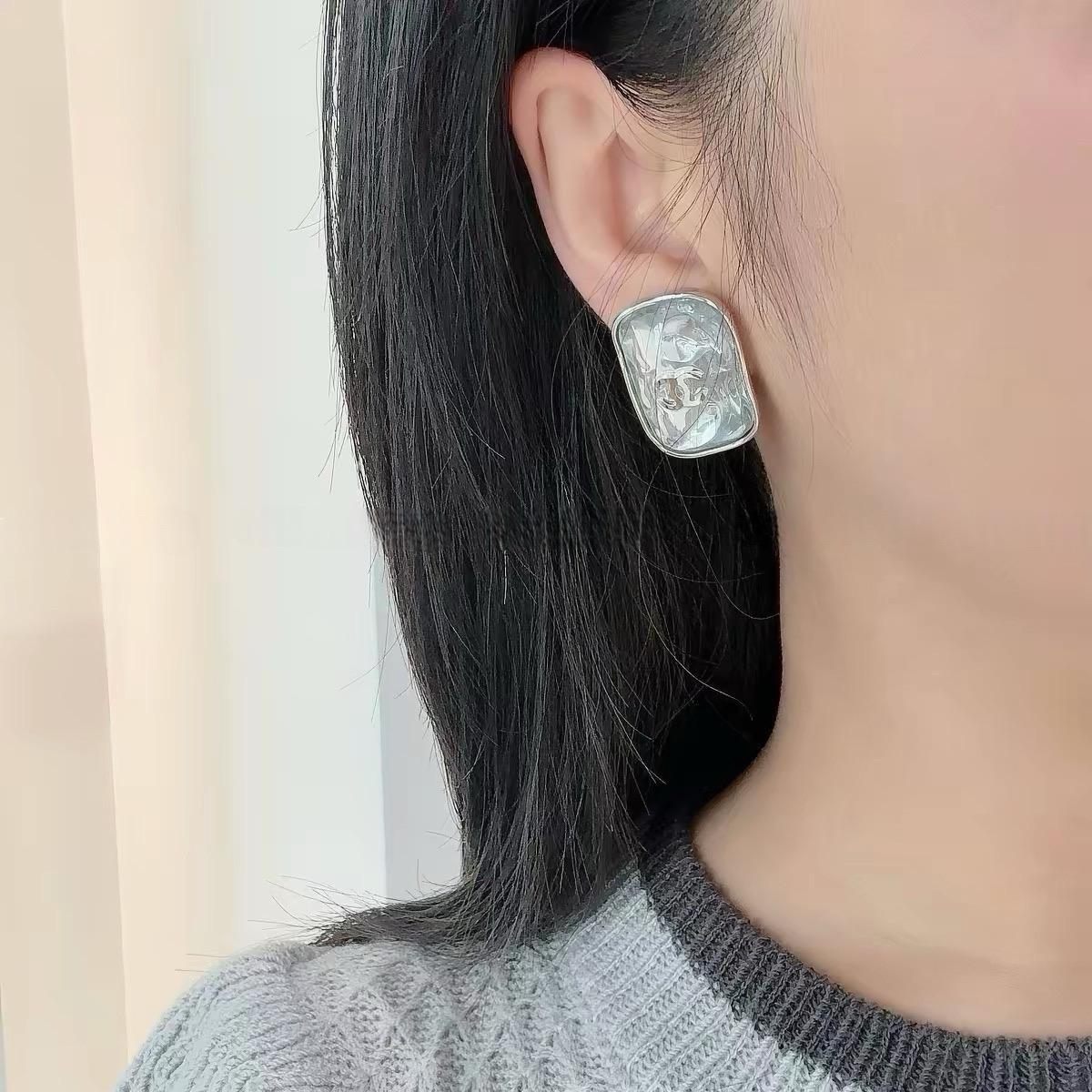 大號方糖透明水晶耳環｜銀色雙C冰晶耳釘｜清冷氣質款