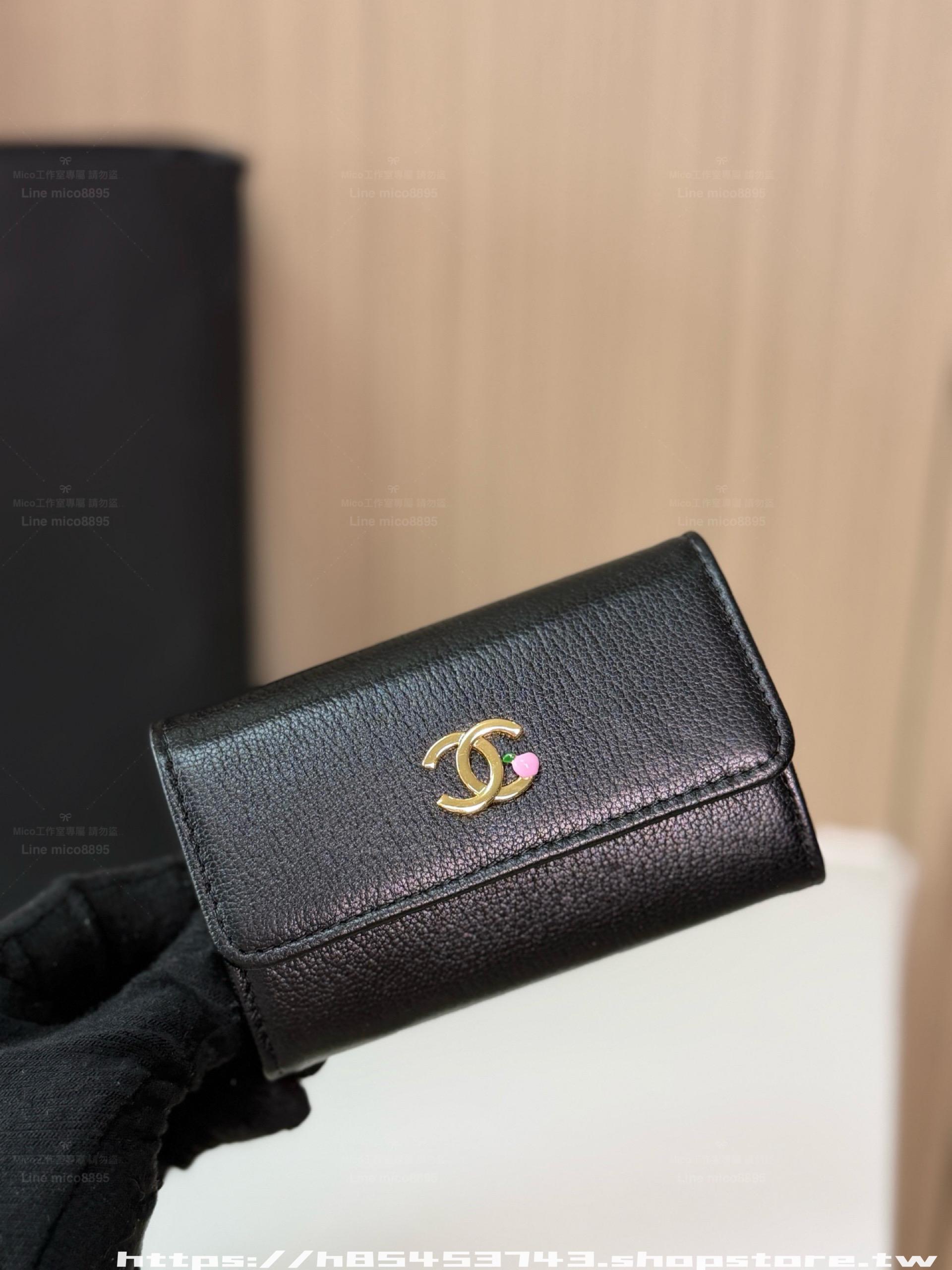 黑色｜粒紋牛皮｜26A高級手工坊 翻蓋卡包｜11cm