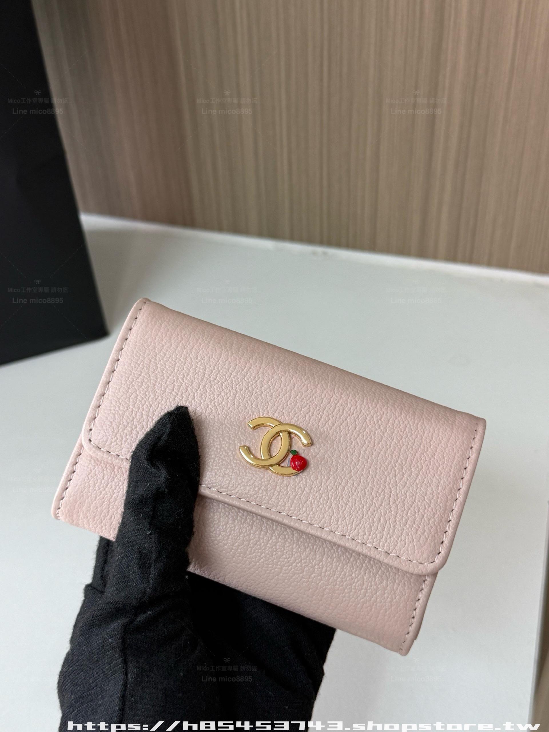 粉色｜粒紋牛皮｜26A高級手工坊 翻蓋卡包｜11cm