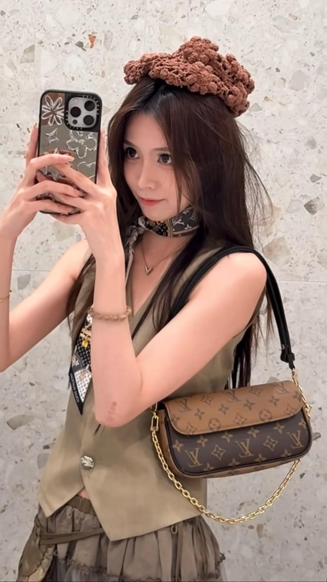 M26587 Monogram Reverse帆布｜Wallet On Chain Ivy鏈條手袋｜23.5cm