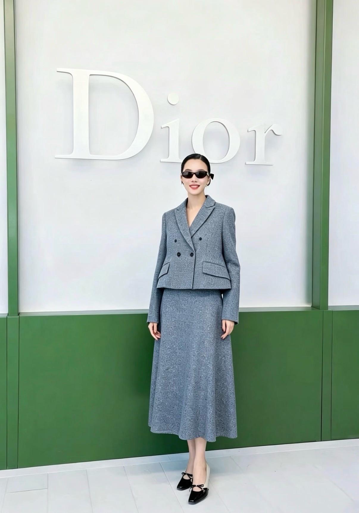 DIOR 26S 細閃紋理短版收腰羊毛西裝外套｜36／38／40／42