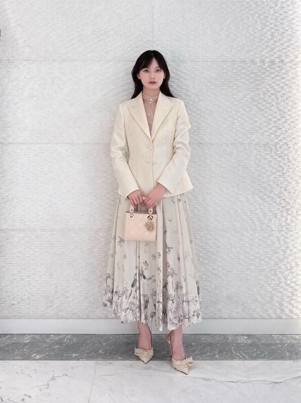 DIOR 26S 米色絲毛緞面花卉刺繡收腰西裝外套｜36／38／40／42