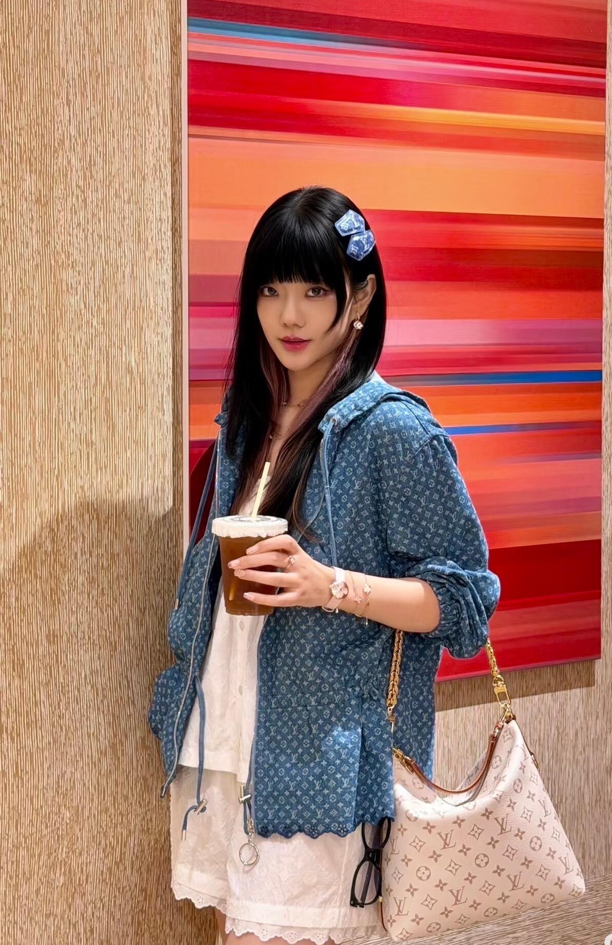 LOUIS VUITTON 26S 老花蕾絲邊收腰連帽休閒外套｜藍色