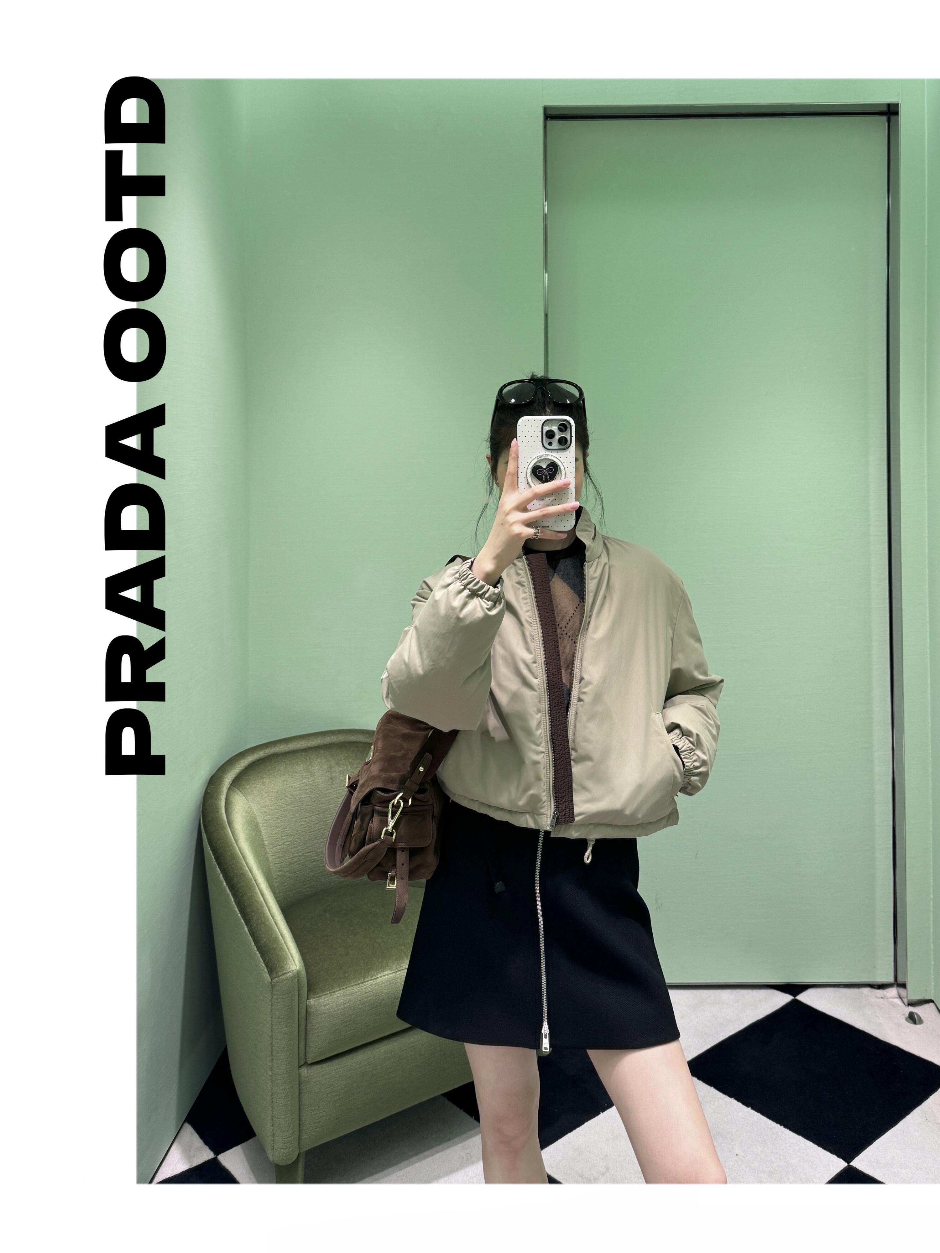 PRADA 26S 字母徽標短款夾棉抽繩外套｜36／38／40／42