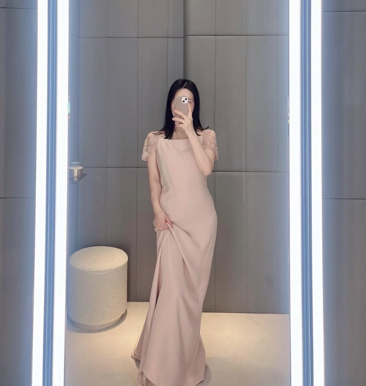 VALENTINO 26S 重工釘珠水鑽蕾絲拼接真絲禮服連身裙｜36／38／40／42