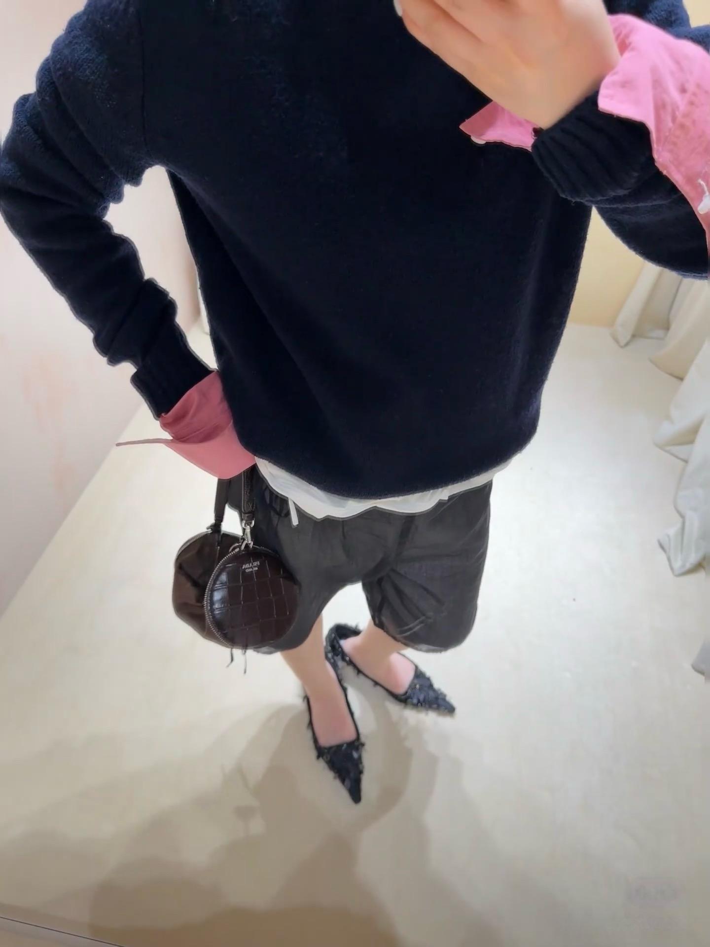 PRADA 26秋冬拼粉袖口羊絨圓領毛衣｜深海藍｜S／M／L