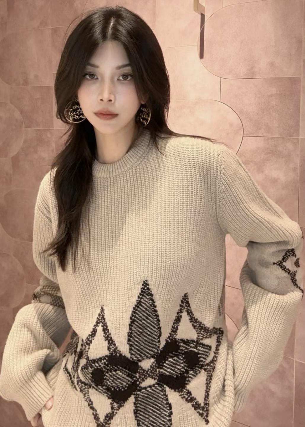 LV 粗針織嵌花圓領羊毛衫｜米灰色幾何花紋｜S／M／L／XL