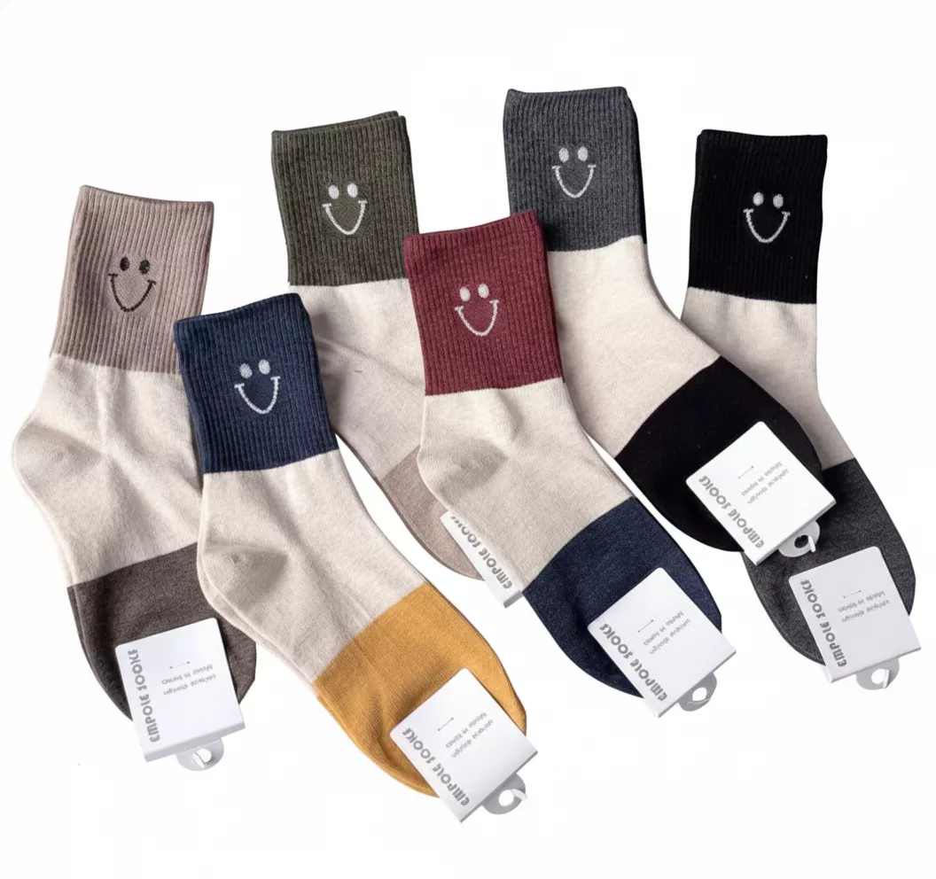 微笑表情中筒襪