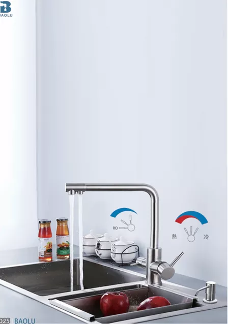 不鏽鋼加厚防爆三用龍頭(冷、熱、飲用水)